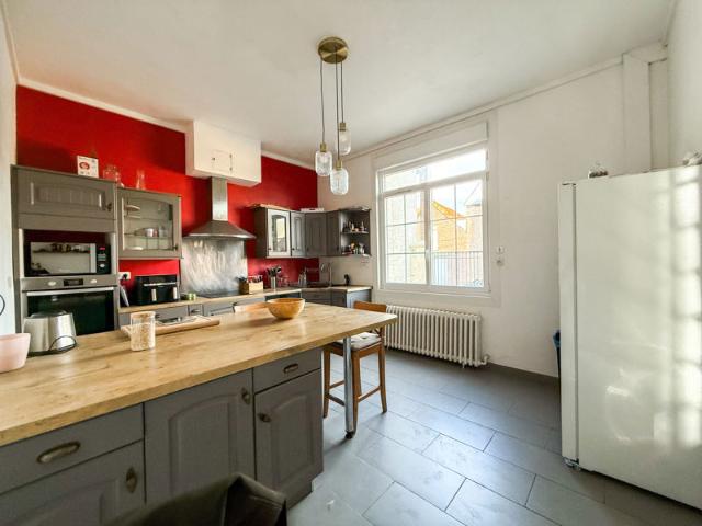 Fransart maison de maitre 4 chambres cour jardin d