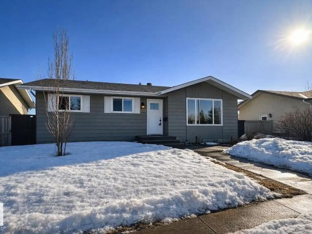 Fraser 3 Bed 1 Bath Upper Suite Edmonton