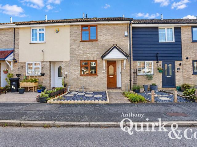 Fraser Close, Basildon, SS15 3 bed terraced house to rent £1,750 pcm £404 pw