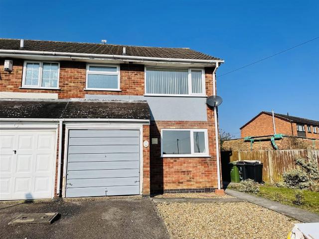 Fraser Close, Off Hilton Avenue CV10, 3 bed semi detached house to rent, £1,200 pcm | PrimeLocation