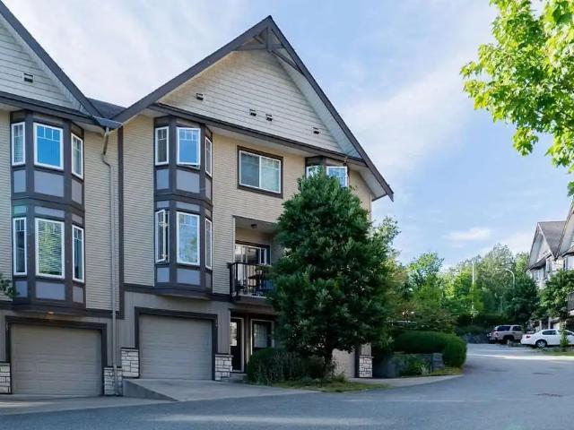 FRASER LANDING! Wonderful Townhome!