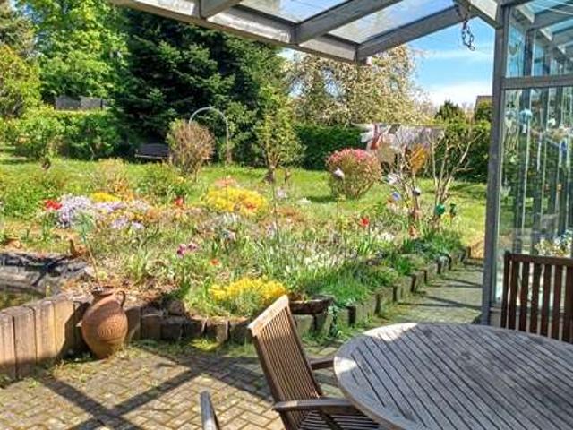 Frdbg.Langschede Nähe Sonnenbergschule:Großzügiges Familiendomizil mit großem Garten und zwei Garage