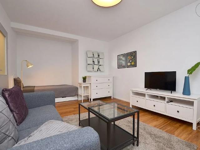 Freundlich möblierte 1 Zimmerwohnung in Würzburg/Altstadt mit Balkon