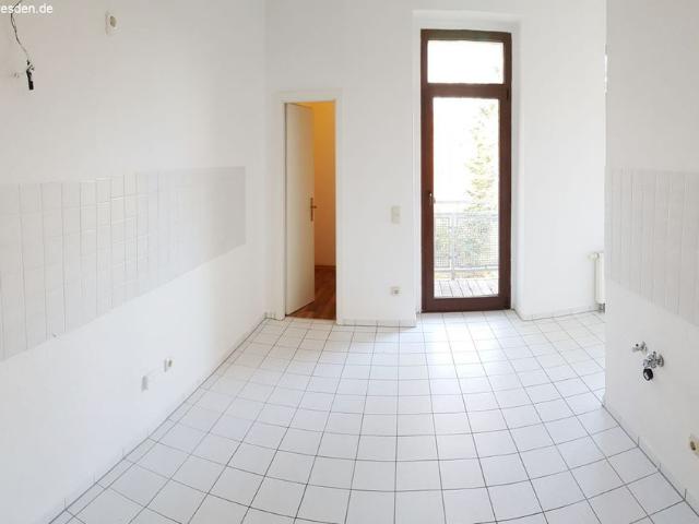 Freundliche 2 Zimmer Wohnung mit Balkon in einem sanierten Gründerzeithaus im Stadtteil Gablenz