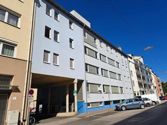 Freundliche 2 Zimmer Wohnung mit Balkon in Innenhoflage Fischergasse 23 Top 05