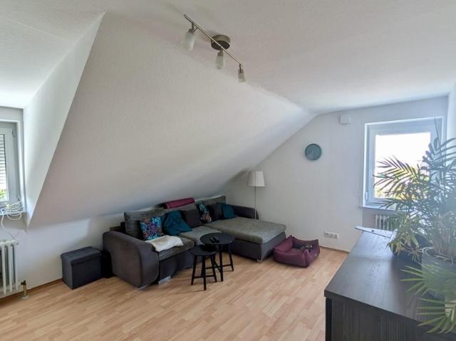 Freundliche 2 Zimmer Wohnung in Stein