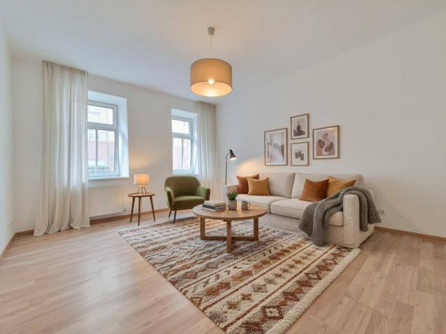 Freundliche 2 Zimmer Altbauwohnung in ruhiger Lage Bahnhof Hernals in der Nähe