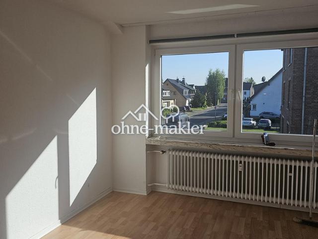 Freundliche 2,5 Zimmer Wohnung mit Balkon