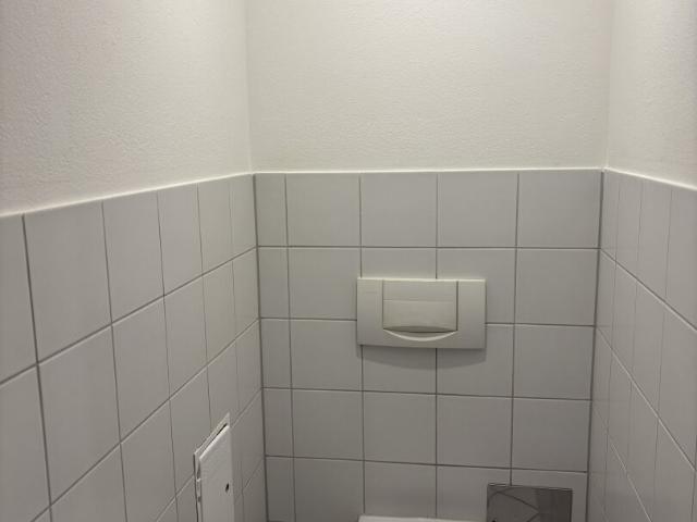 freundliche 3 zimmer wohnung mit balkon!