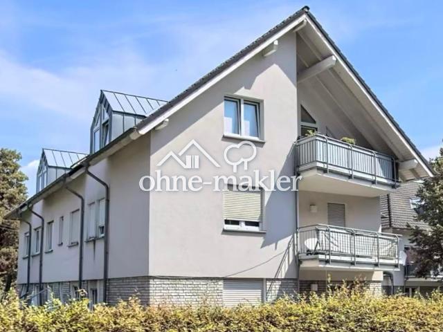 Freundliche 3 Zimmer Wohnung mit Balkon und Stellplatz in Reichshof