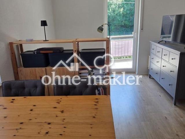Freundliche 3 Zimmer Wohnung mit Küche, Balkon und Stellplatz in Reichshof