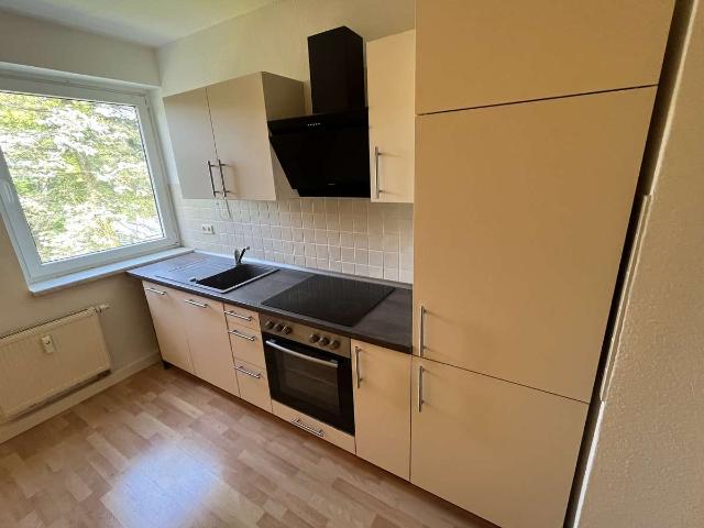 Freundliche 3 Zimmer Wohnung im Grünen mit Einbauküche