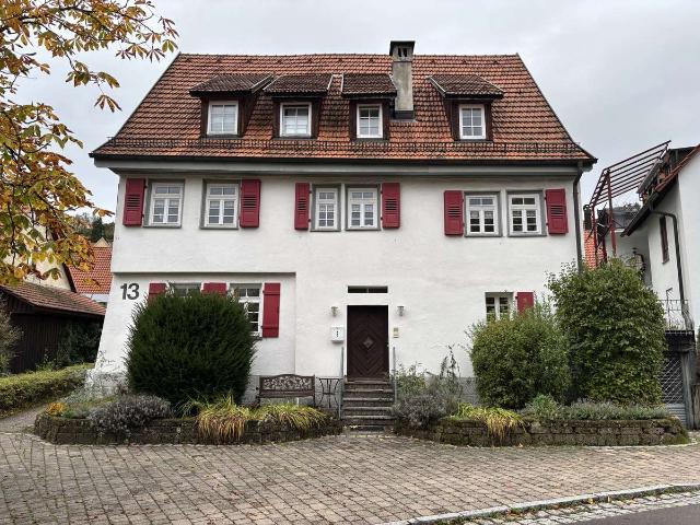 Freundliche 3 Zimmer EG Wohnung mit Terasse, Einbauküche und TG Stellplatz Nichtraucherwohnung