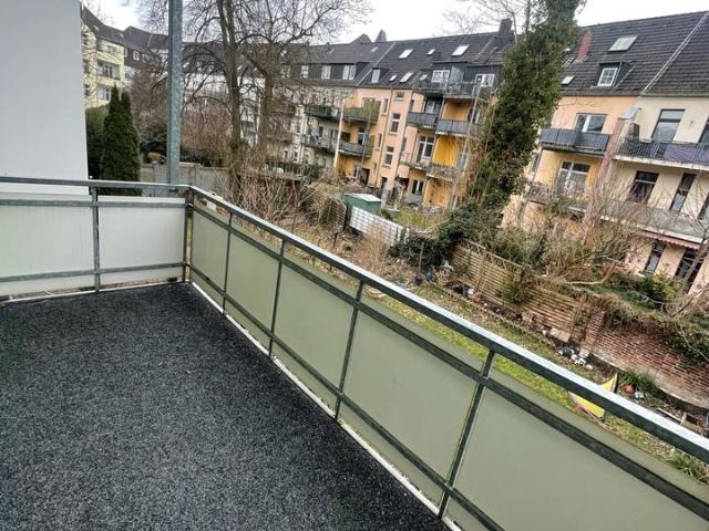 Freundliche 3,5 Raumwohnung mit Balkon und großer Essdiele