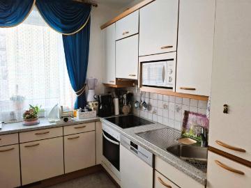 Freundliche und gut geschnittene 3 Zimmerwohnung mit Loggia in beliebter Siedlungslage