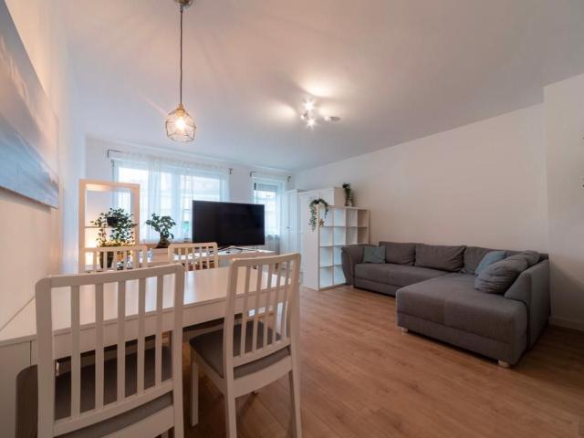 Freundliche, vollmöblierte und zentrale 1 Zimmer Wohnung in Bremen Neustadt, Bremen Amsterdam Apartments for Rent