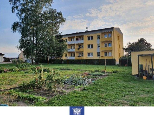 Freundliche Wohnung mit Balkon und Tageslichtbad!