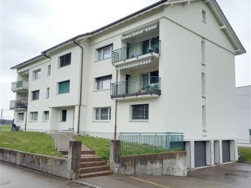Freundliche Wohnung mit grüner Umgebung an sehr ruhiger Lage