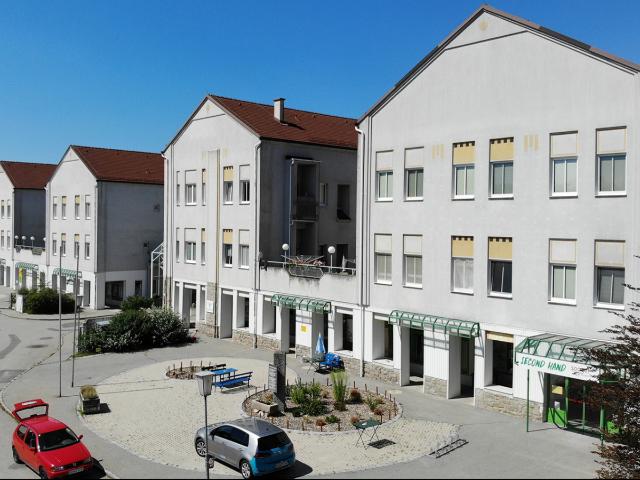 Freundliche Familienwohnung mit Loggia im 2. OG