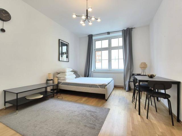 Freundliche Hofwohnung Für Ruhesuchende mit Altbaucharme Bahnhof Hernals in der Nähe