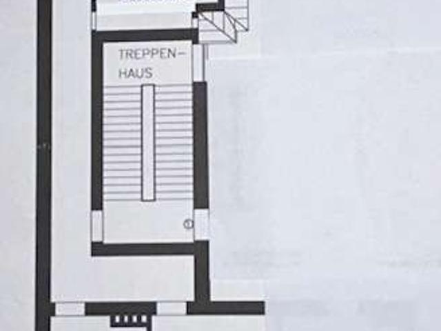 Freundlicher Altbau im 4. OG