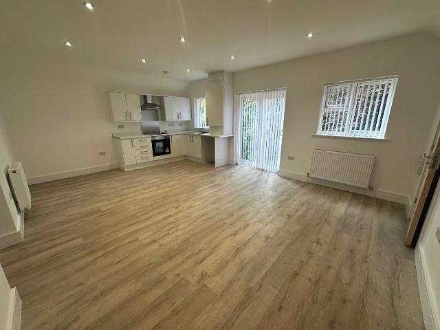 Frearson Close, Eastwood, Nuthall, Nottingham NG16, 2 bed flat to rent, £775 pcm | PrimeLocation