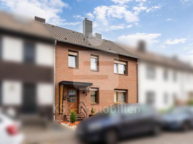 Frechen Bachem, Reihenmittelhaus mit Garage in bevorzugter Lage