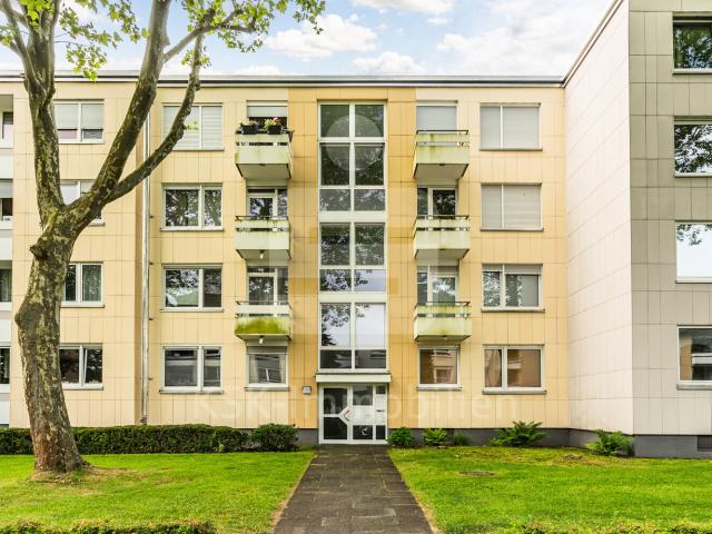 Frechen Königsdorf, gepflegte 2 Raumwohnung mit Balkon und Tiefgaragenstellplatz in ruhiger Lage