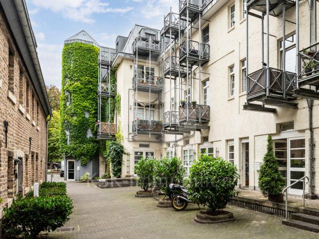 Frechen Zentrum, schicke 2 Raumwohnung mit Terrasse