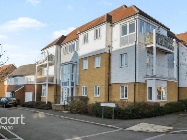 Frederick Benn Place, Ashford 2 bed apartment to rent £1,100 pcm £254 pw