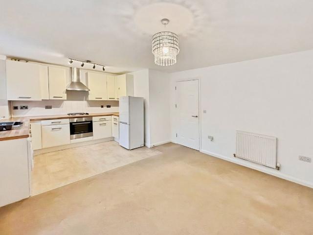 Frederick Drive, Peterborough PE4, 2 bed flat to rent, £850 pcm | PrimeLocation