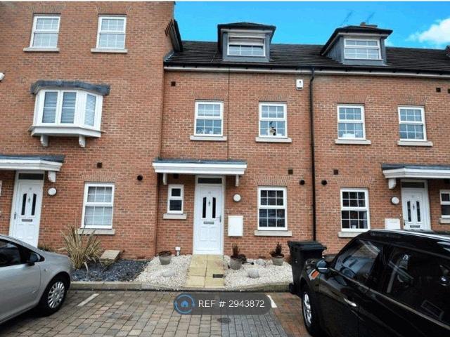 Frederick Place, St. Albans AL2, 4 bed semi detached house to rent, £2,600 pcm | PrimeLocation