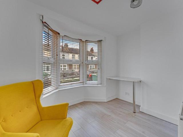 Frederick Road, Cheam SM1, 5 bed property to rent, £5,500 pcm | PrimeLocation