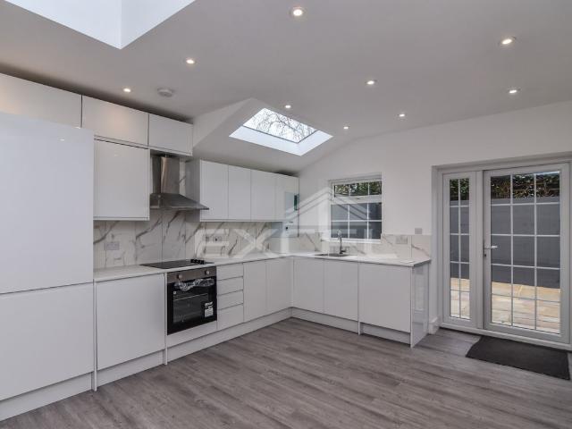 Fredericks Place, London N12, 4 bed semi detached house to rent, £3,250 pcm | PrimeLocation