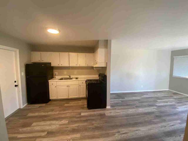 Free! Beautiful One Bedroom Available. 1 month off first months rent move in promotion 2 Bedroom Apartment for Rent at 2414 W Devonshire Ave, Phoenix, AZ 85015