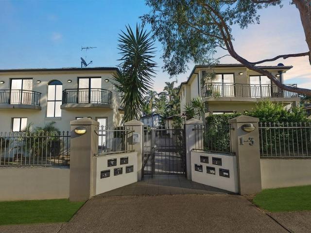 Free Flowing Townhouse | Ultra Convenience