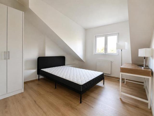 Free from 23/08 Furnished bedroom