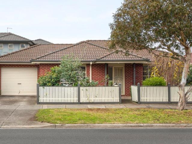 Free Standing & No Strata!