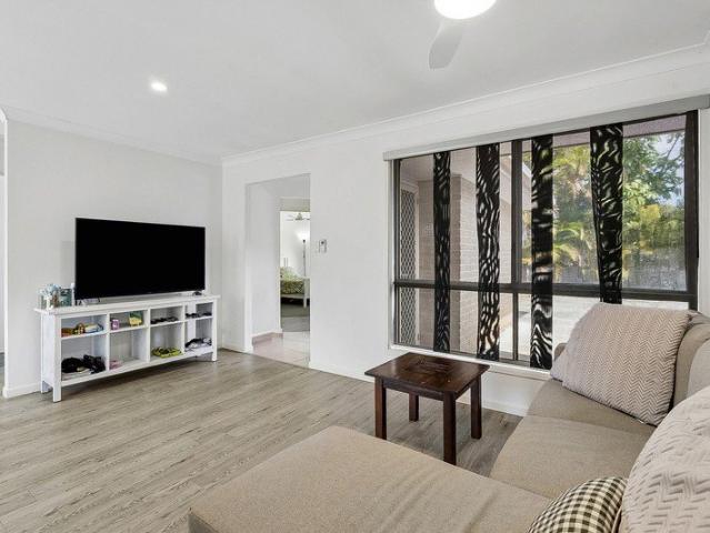 Free standing home in elevated position on a spacious block