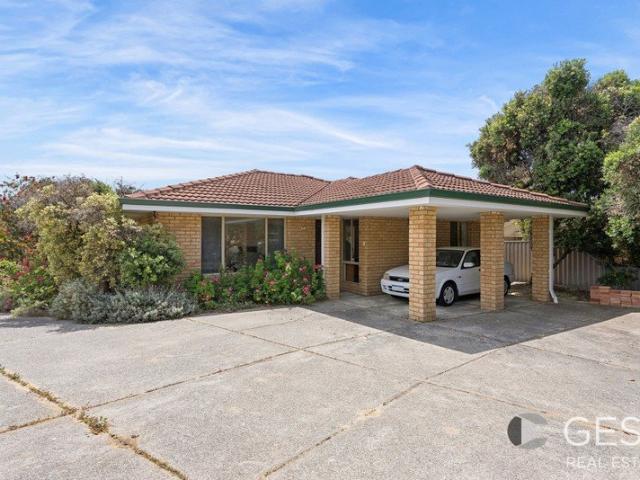 FREE STANDING LIVING NO COMMON WALLS & NO STRATA FEES!