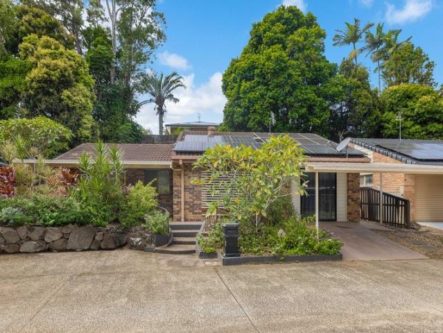 Free Standing Low Set Family Home in East Banora Point