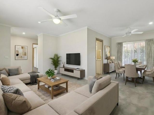 Free standing two bedroom villa with a study in a quiet court
