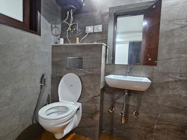 Freedom Fighter Enclave 2 Bedroom 11000 Sq. Ft. Apartment in Saket Delhi Listing ID: #10112