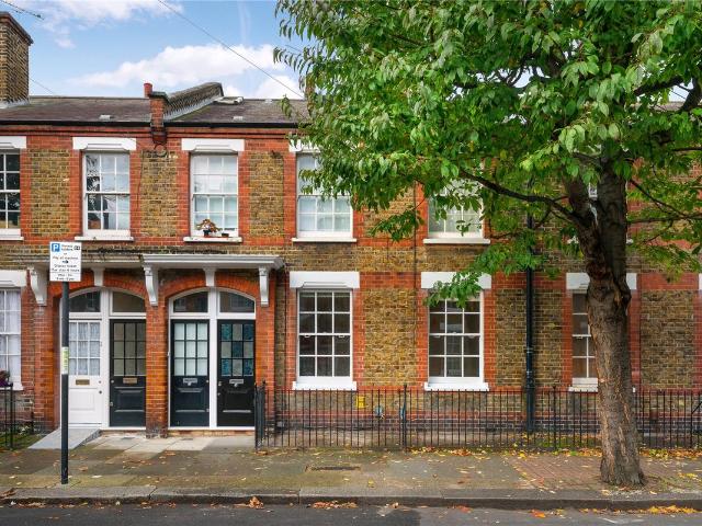 Freedom Street, London SW11, 2 bed flat to rent, £2,700 pcm | PrimeLocation