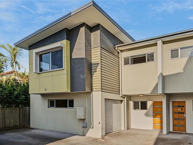 Freehold Townhome with Large Backyard