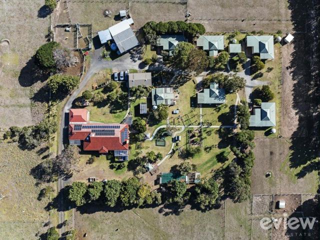 Freehold Accessible Accommodation Farmstay on 15 Acres, Phillip Island!