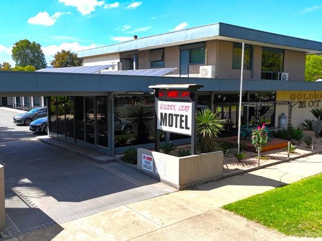 FREEHOLD Golden Leaf Motel, Myrtleford VIC 1P0584
