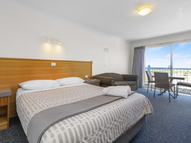 Freehold Great Ocean Road Motel with Development Upside | Resort Brokers ID: FH009321