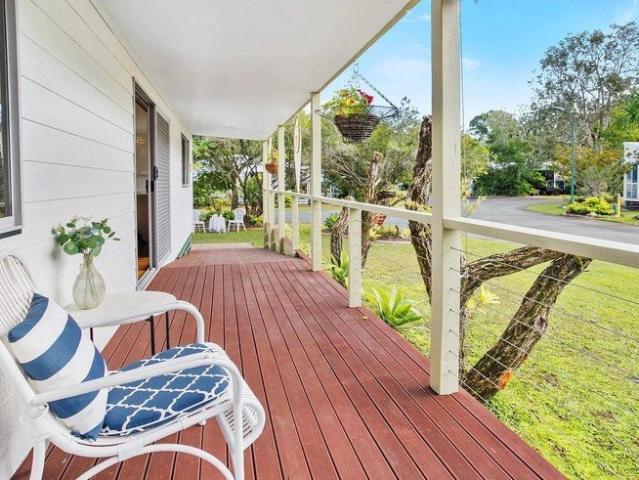 Freehold Living with Resort Style Convenience in Tewantin Walk to Noosa River & Village Shops