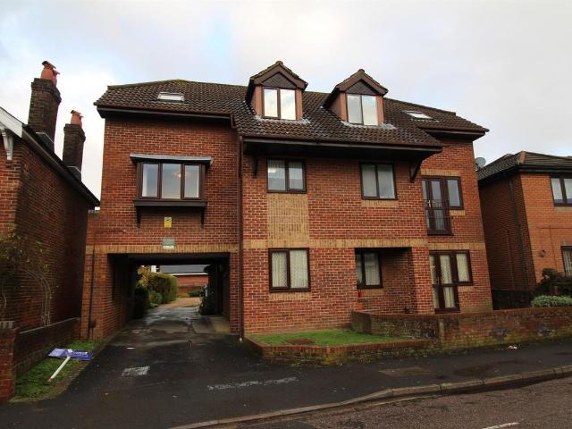 Freemantle, Southampton SO15, 1 bed flat to rent, £950 pcm | PrimeLocation